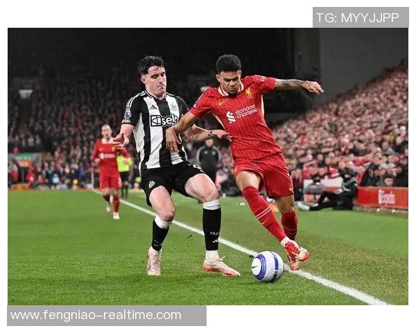 英超激战：多特蒙德与尤文图斯战成平局补时进球引发全场狂欢